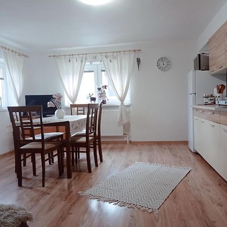 Apartman Paula -Dovolenka Pri Aquaparku Lipótszentmiklós Kültér fotó