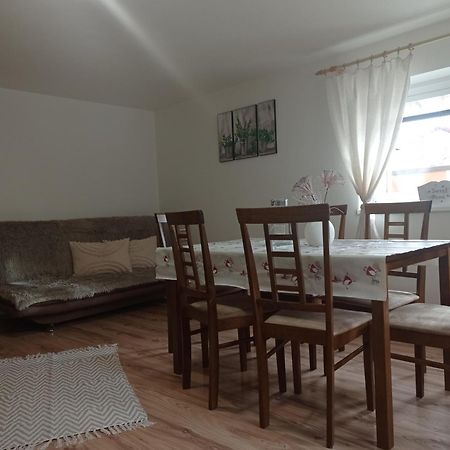 Apartman Paula -Dovolenka Pri Aquaparku Lipótszentmiklós Kültér fotó