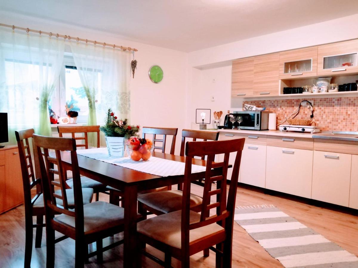 Apartman Paula -Dovolenka Pri Aquaparku Lipótszentmiklós Kültér fotó