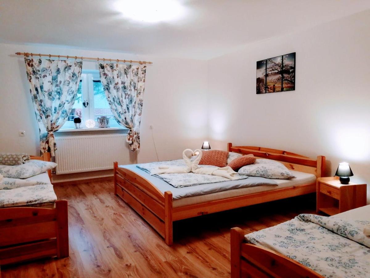 Apartman Paula -Dovolenka Pri Aquaparku Lipótszentmiklós Kültér fotó