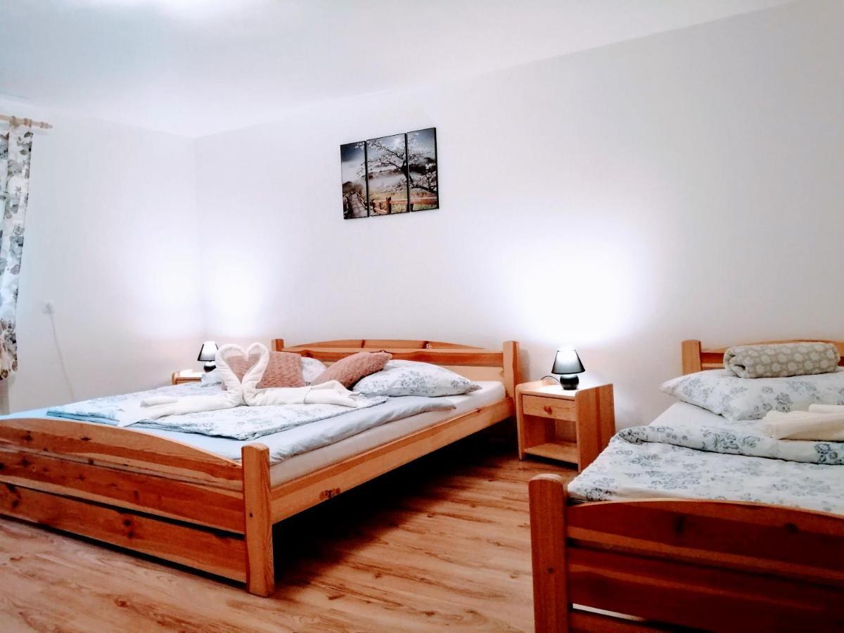 Apartman Paula -Dovolenka Pri Aquaparku Lipótszentmiklós Kültér fotó
