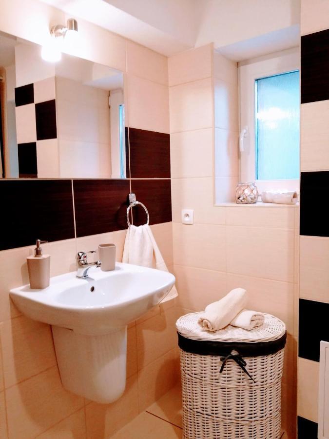 Apartman Paula -Dovolenka Pri Aquaparku Lipótszentmiklós Kültér fotó
